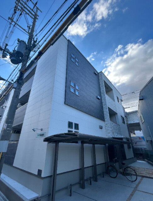 12663098/外観1