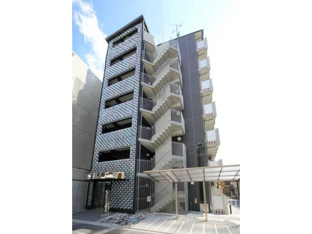 8373261/建物外観